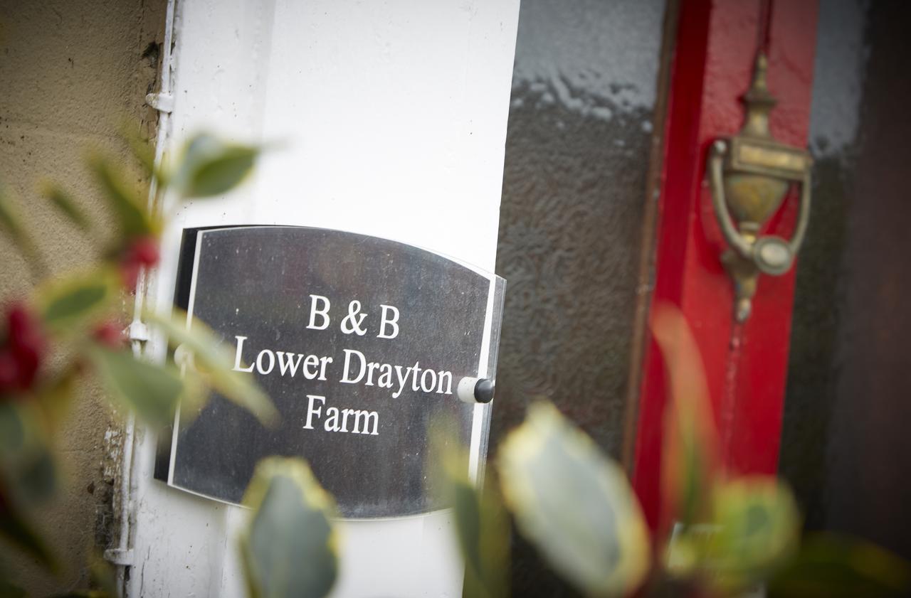 Lower Drayton Farm B&B スタッフォード エクステリア 写真
