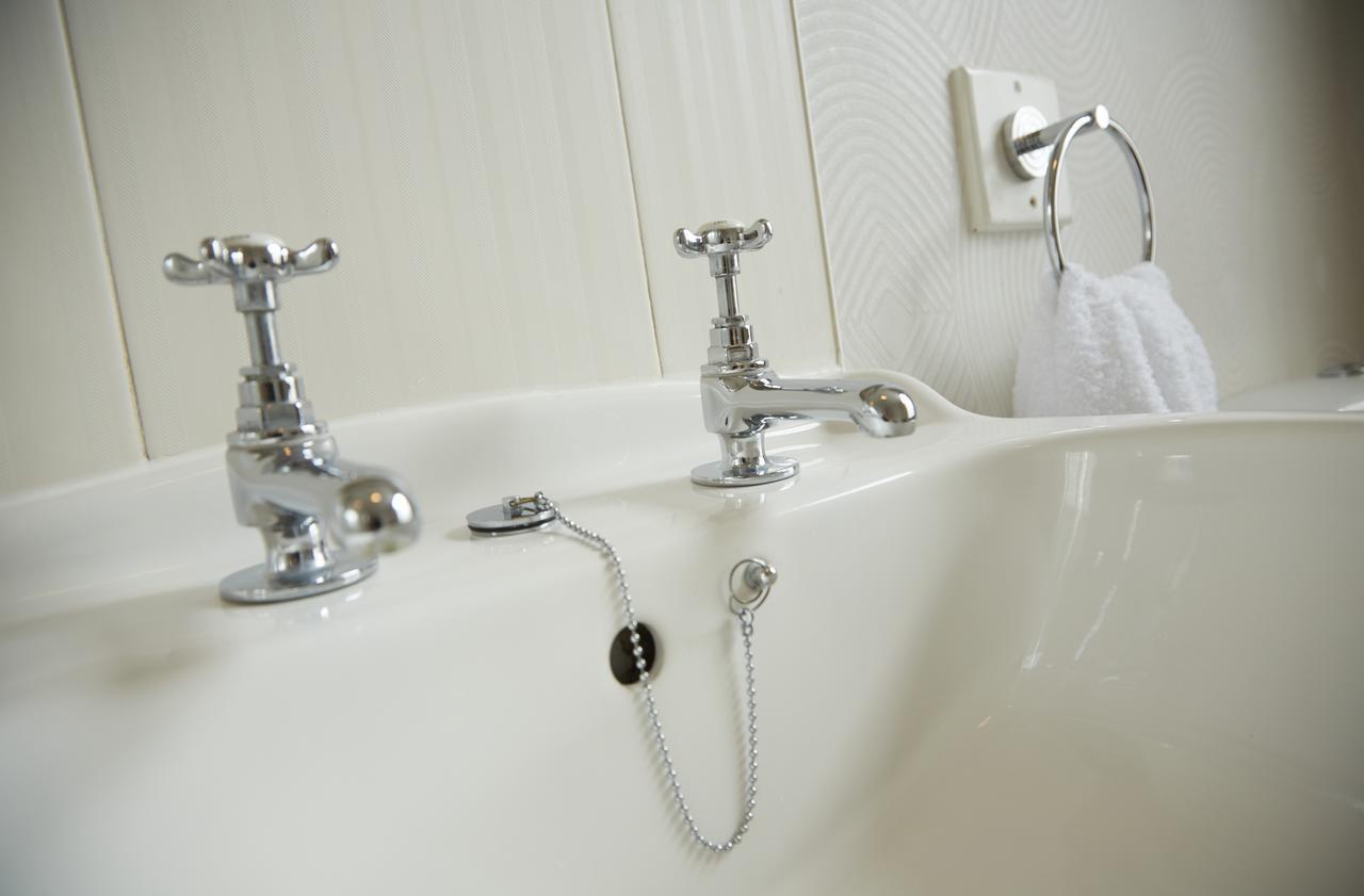 Lower Drayton Farm B&B スタッフォード エクステリア 写真