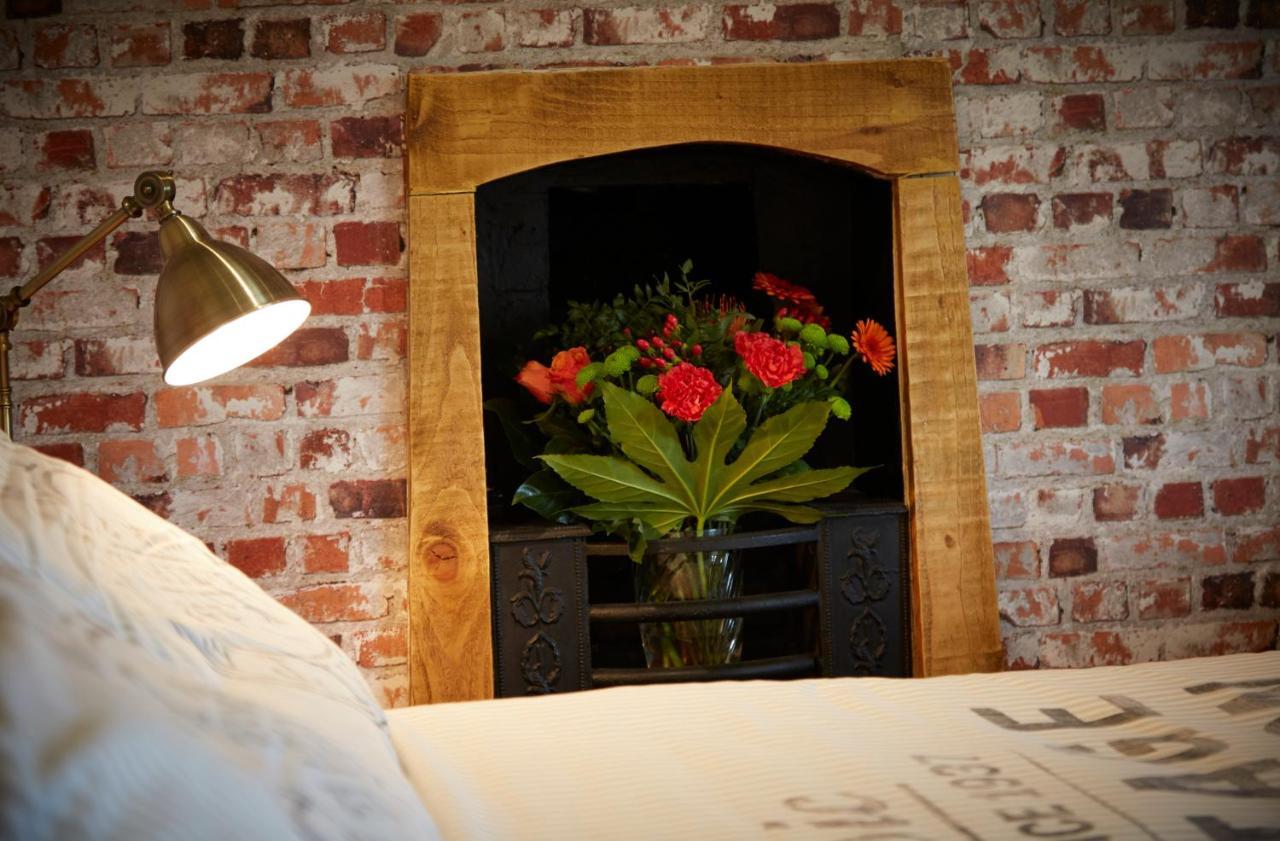 Lower Drayton Farm B&B スタッフォード エクステリア 写真