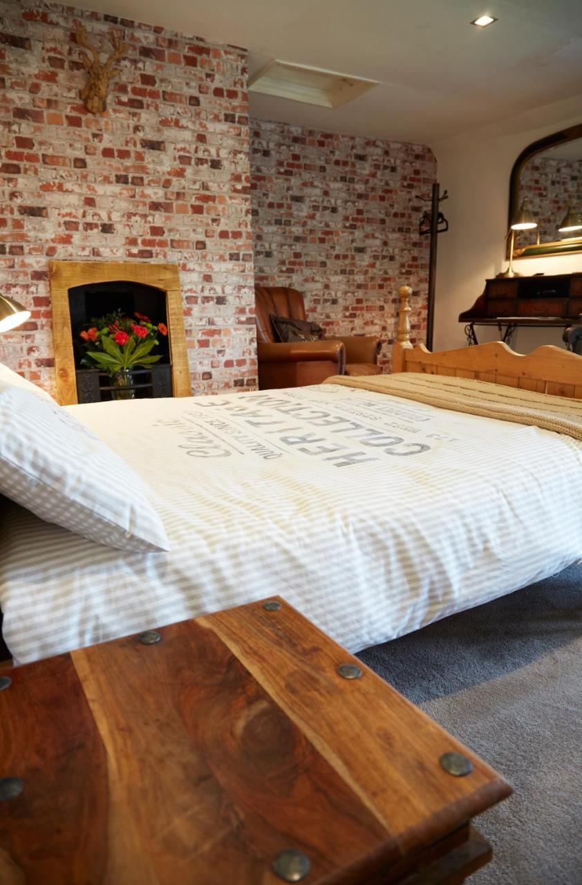 Lower Drayton Farm B&B スタッフォード エクステリア 写真